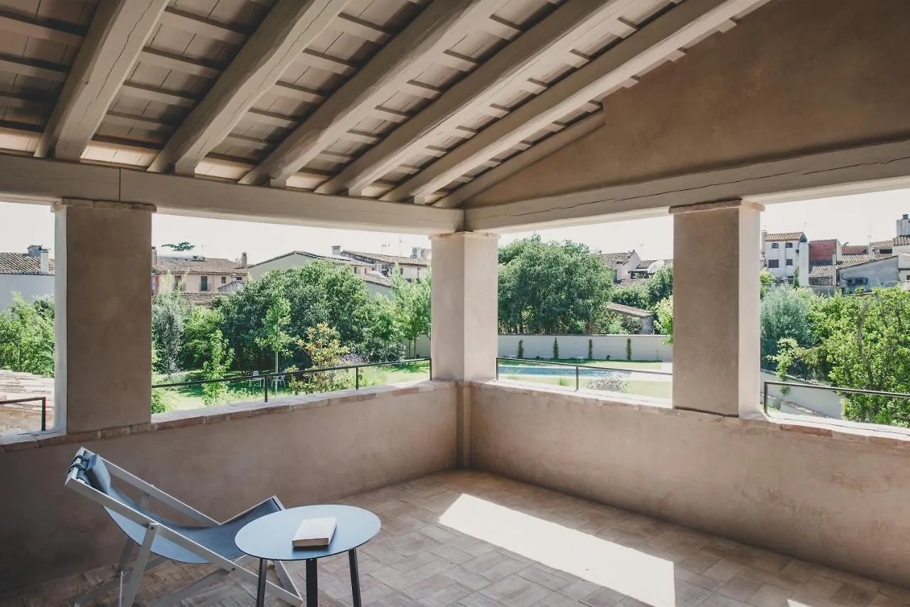 Flateli Casa Oliver Cervia de Ter Spain